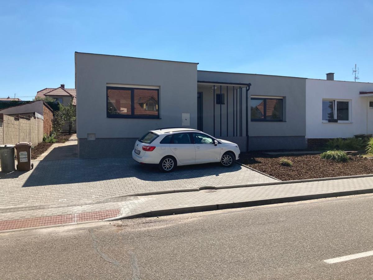 Apartman Maay Hlohovec Exteriér fotografie