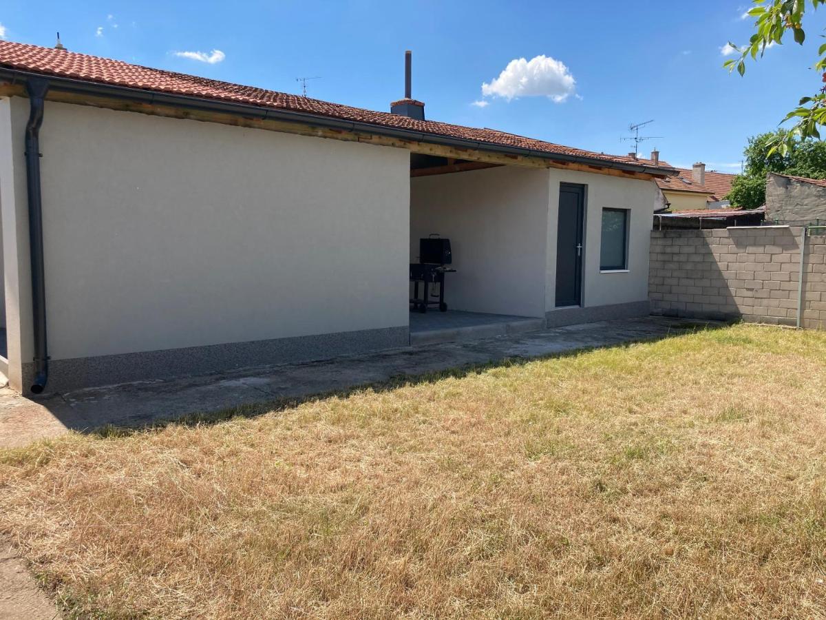 Apartman Maay Hlohovec Exteriér fotografie